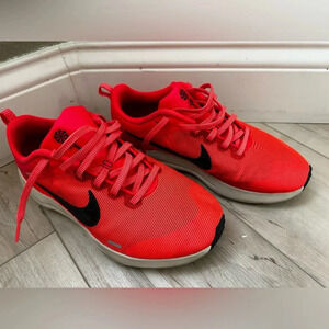 NWOT-Nike Downshifter 12 size Men’s‎ 7. New without box.